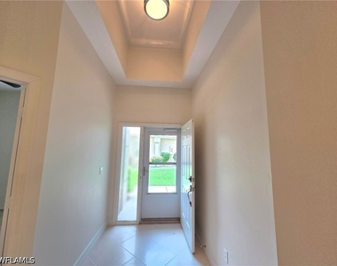 7892 Sanctuary Circle - Photo Thumbnail 20