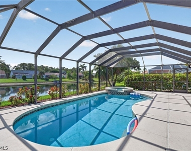 576 Briarwood Boulevard - Photo Thumbnail 14