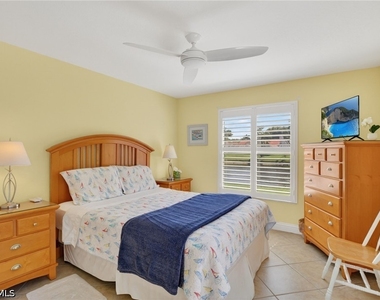 576 Briarwood Boulevard - Photo Thumbnail 10