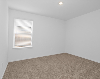 3518 Grassland Dr - Photo Thumbnail 20