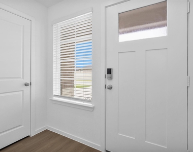 3518 Grassland Dr - Photo Thumbnail 3