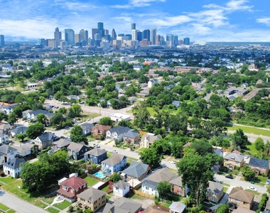 2902 Truxillo Street - Photo Thumbnail 4