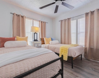 2902 Truxillo Street - Photo Thumbnail 19