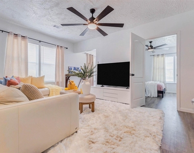 2902 Truxillo Street - Photo Thumbnail 9