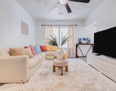 2902 Truxillo Street - Photo Thumbnail 7