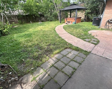 4422 Nenana Drive - Photo Thumbnail 3