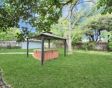 4422 Nenana Drive - Photo Thumbnail 6