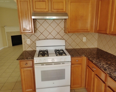 3311 Siebinthaler Lane - Photo Thumbnail 6