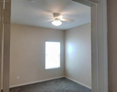 3311 Siebinthaler Lane - Photo Thumbnail 19