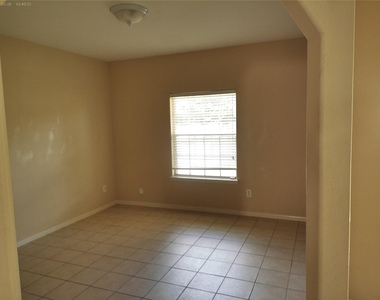3311 Siebinthaler Lane - Photo Thumbnail 4