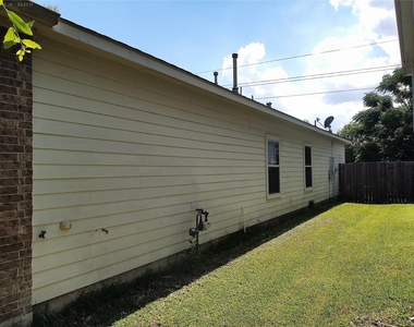 3311 Siebinthaler Lane - Photo Thumbnail 32