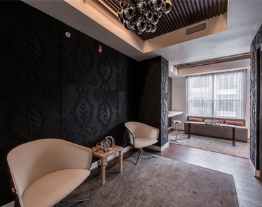 2700 Brazos Street - Photo Thumbnail 13