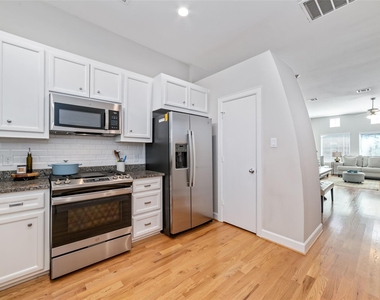 8705 Bryam - Photo Thumbnail 12