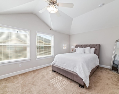8705 Bryam - Photo Thumbnail 14