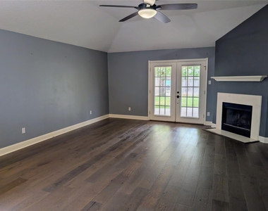 14619 Golden Cypress Lane - Photo Thumbnail 2