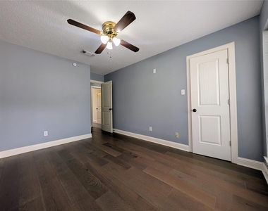 14619 Golden Cypress Lane - Photo Thumbnail 6