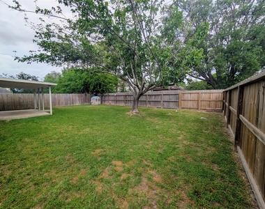 14619 Golden Cypress Lane - Photo Thumbnail 17