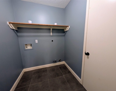14619 Golden Cypress Lane - Photo Thumbnail 9