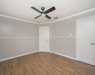 506 N 3rd Street - Photo Thumbnail 13