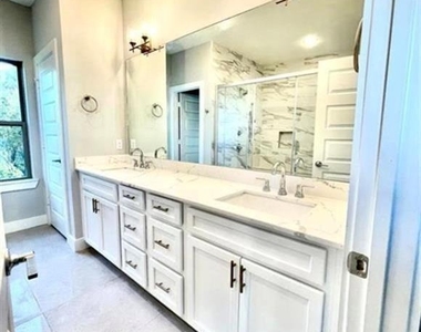 803 Thornton Road - Photo Thumbnail 12