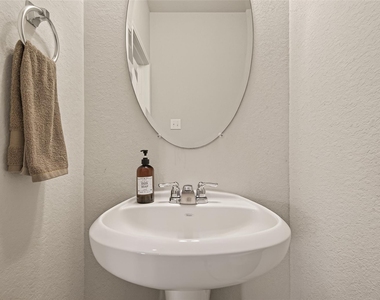 13730 Andover Park Drive - Photo Thumbnail 22
