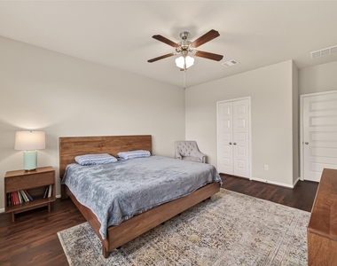 13730 Andover Park Drive - Photo Thumbnail 33