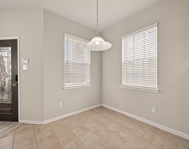 13730 Andover Park Drive - Photo Thumbnail 15