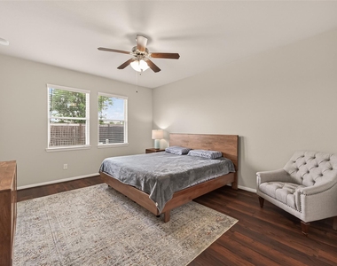 13730 Andover Park Drive - Photo Thumbnail 32