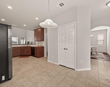 13730 Andover Park Drive - Photo Thumbnail 14