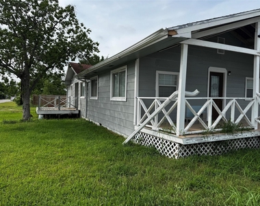 4515 7th Street - Photo Thumbnail 1