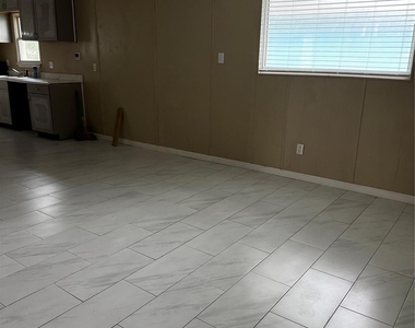 4515 7th Street - Photo Thumbnail 8