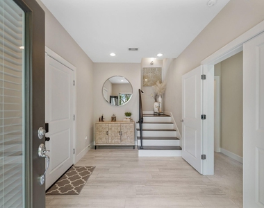 1824 Bonner Street - Photo Thumbnail 2