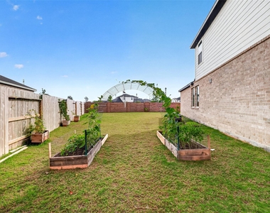 21831 Tallulah River Drive - Photo Thumbnail 38