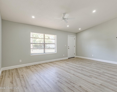 861 Furth Road Nw - Photo Thumbnail 2