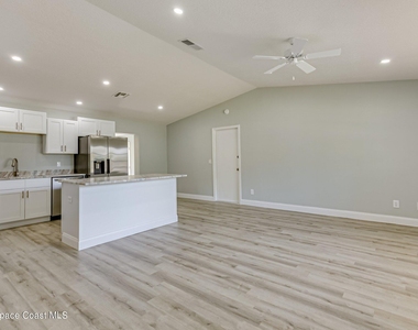 861 Furth Road Nw - Photo Thumbnail 3