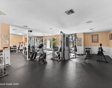 123 Seaport Boulevard - Photo Thumbnail 25