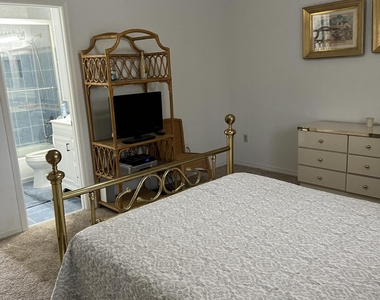 123 Seaport Boulevard - Photo Thumbnail 7