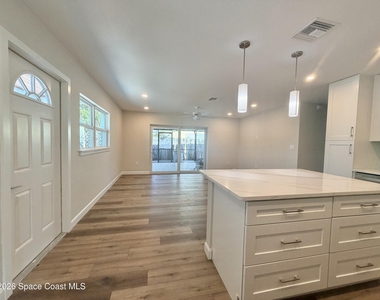 143 E Grant Avenue - Photo Thumbnail 5