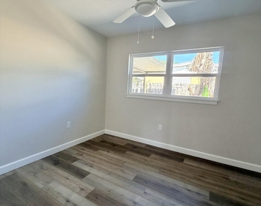 143 E Grant Avenue - Photo Thumbnail 16