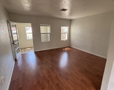 1320 S Atlantic Avenue - Photo Thumbnail 12