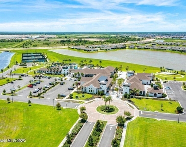2323 Great Belt Circle - Photo Thumbnail 37