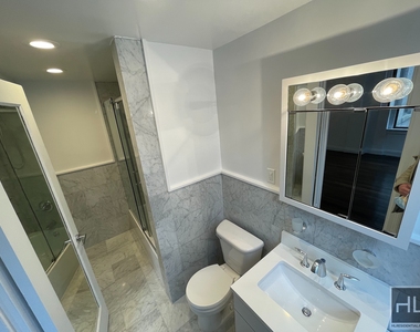West 55 Street - Photo Thumbnail 4