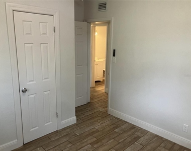 315 S Seminole Avenue - Photo Thumbnail 11