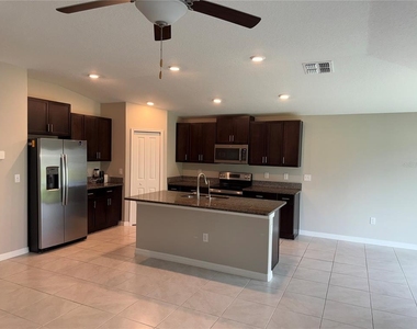 13204 Great Plains Drive - Photo Thumbnail 10
