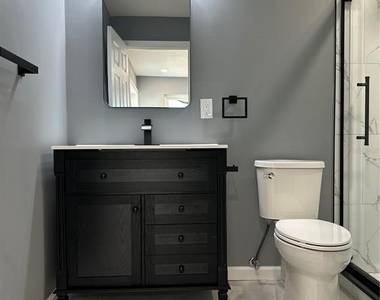 740 16th Avenue Sw - Photo Thumbnail 14