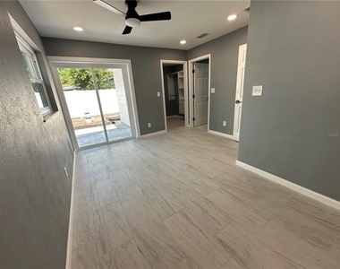 740 16th Avenue Sw - Photo Thumbnail 12