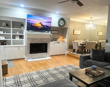 9726 Tiffany Oaks Lane - Photo Thumbnail 5
