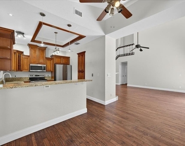 2000 Brent Place - Photo Thumbnail 14