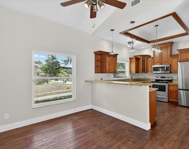 2000 Brent Place - Photo Thumbnail 12