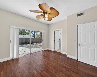 2000 Brent Place - Photo Thumbnail 42